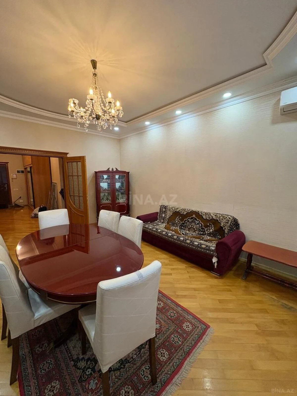 Kirayə verilir 2 otaqlı mənzil 80 m²