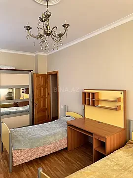 Kirayə verilir 3 otaqlı mənzil 130 m²