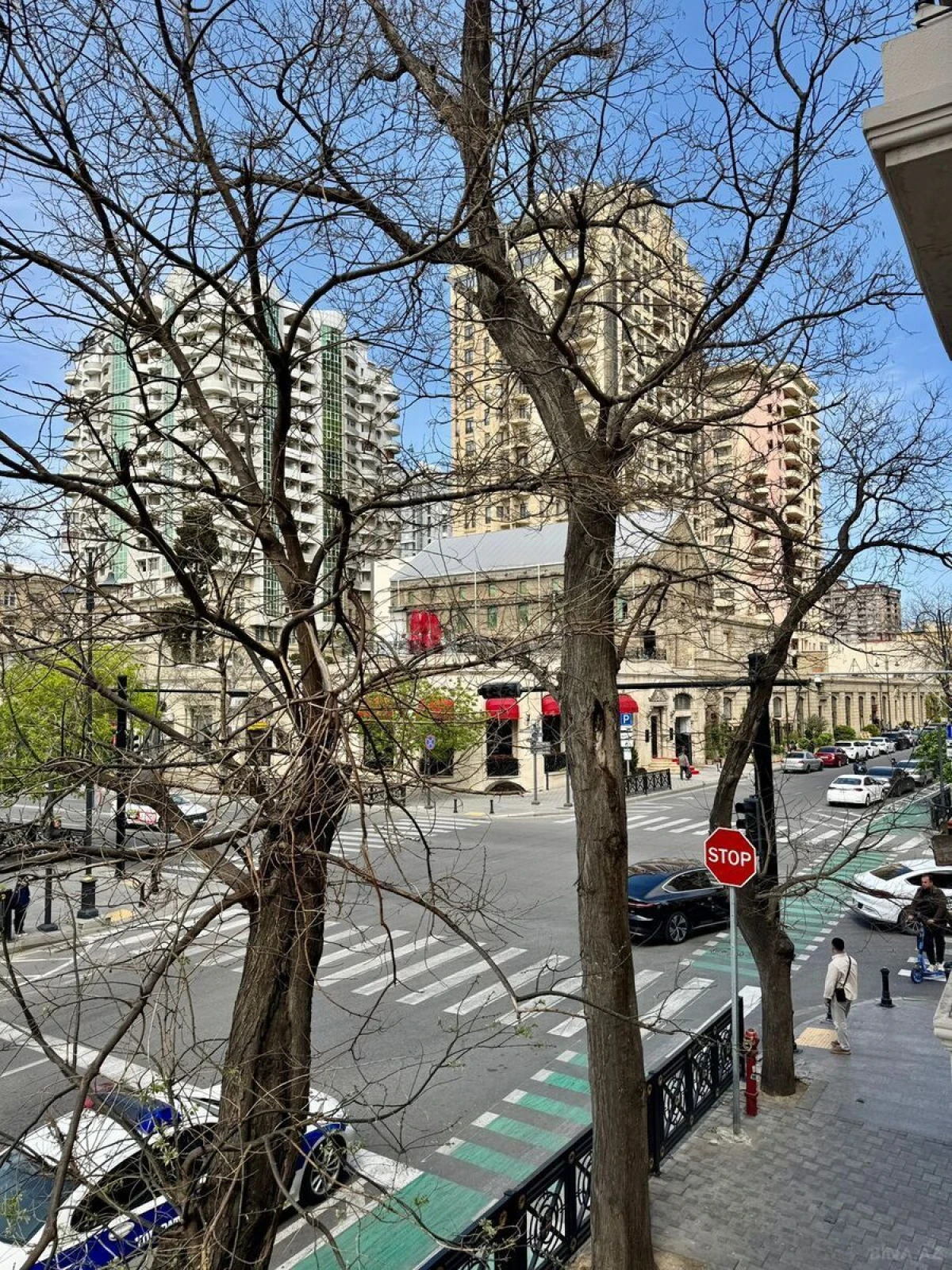 Satılır 2 otaqlı mənzil 42 m²