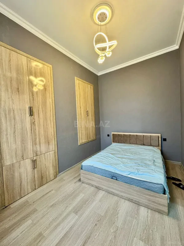Satılır 2 otaqlı mənzil 42 m²