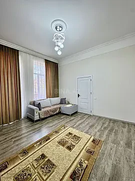 Satılır 2 otaqlı mənzil 42 m²