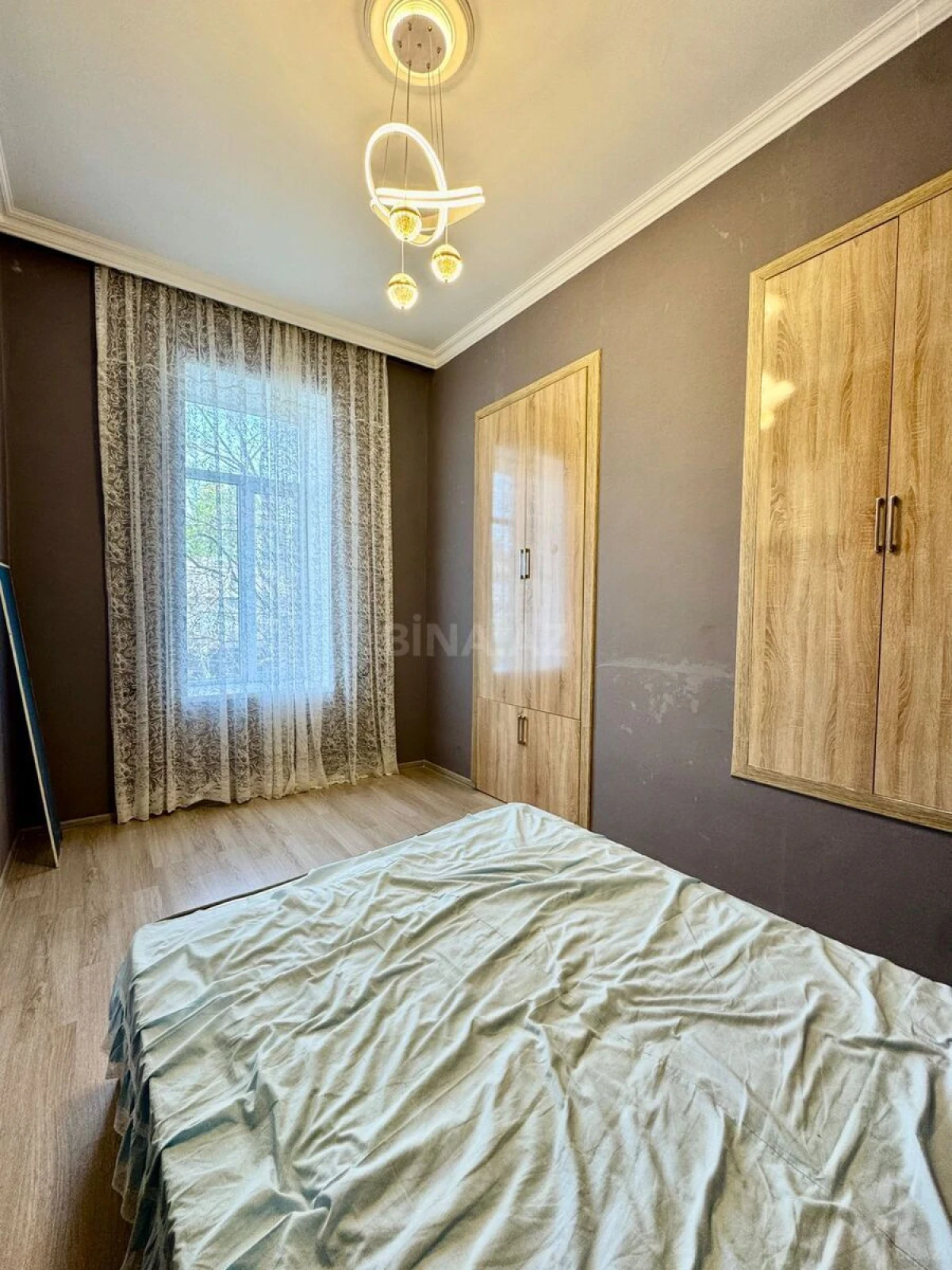 Satılır 2 otaqlı mənzil 42 m²