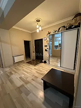 Satılır 3 otaqlı mənzil 104 m² — Bakı, İnşaatçılar 3 otaq 104.00 m²