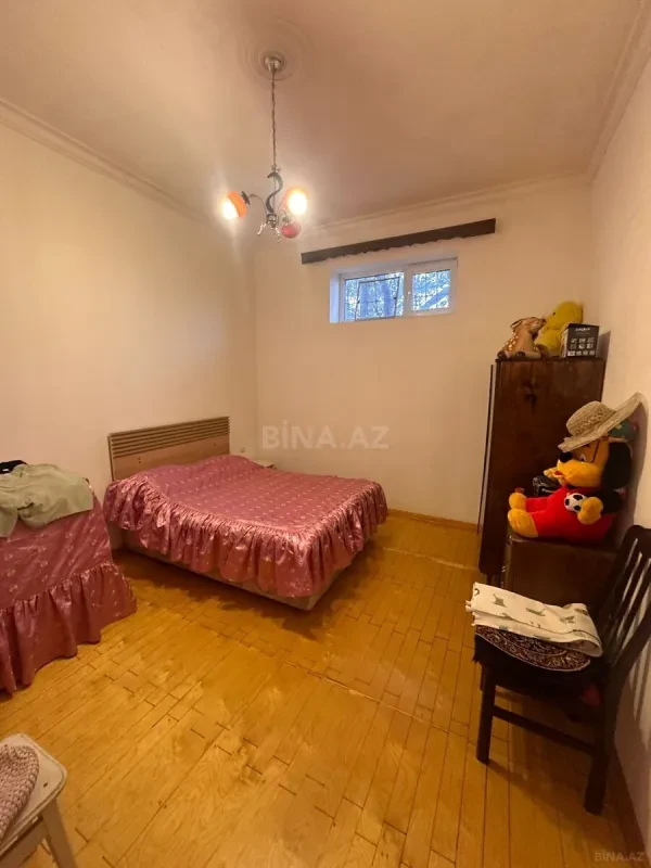 Satılır 5 otaqlı həyət evi 140 m²
