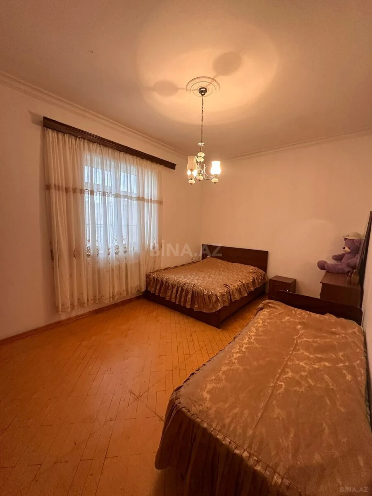 Satılır 5 otaqlı həyət evi 140 m²