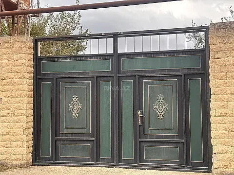 Satılır 5 otaqlı həyət evi 140 m²
