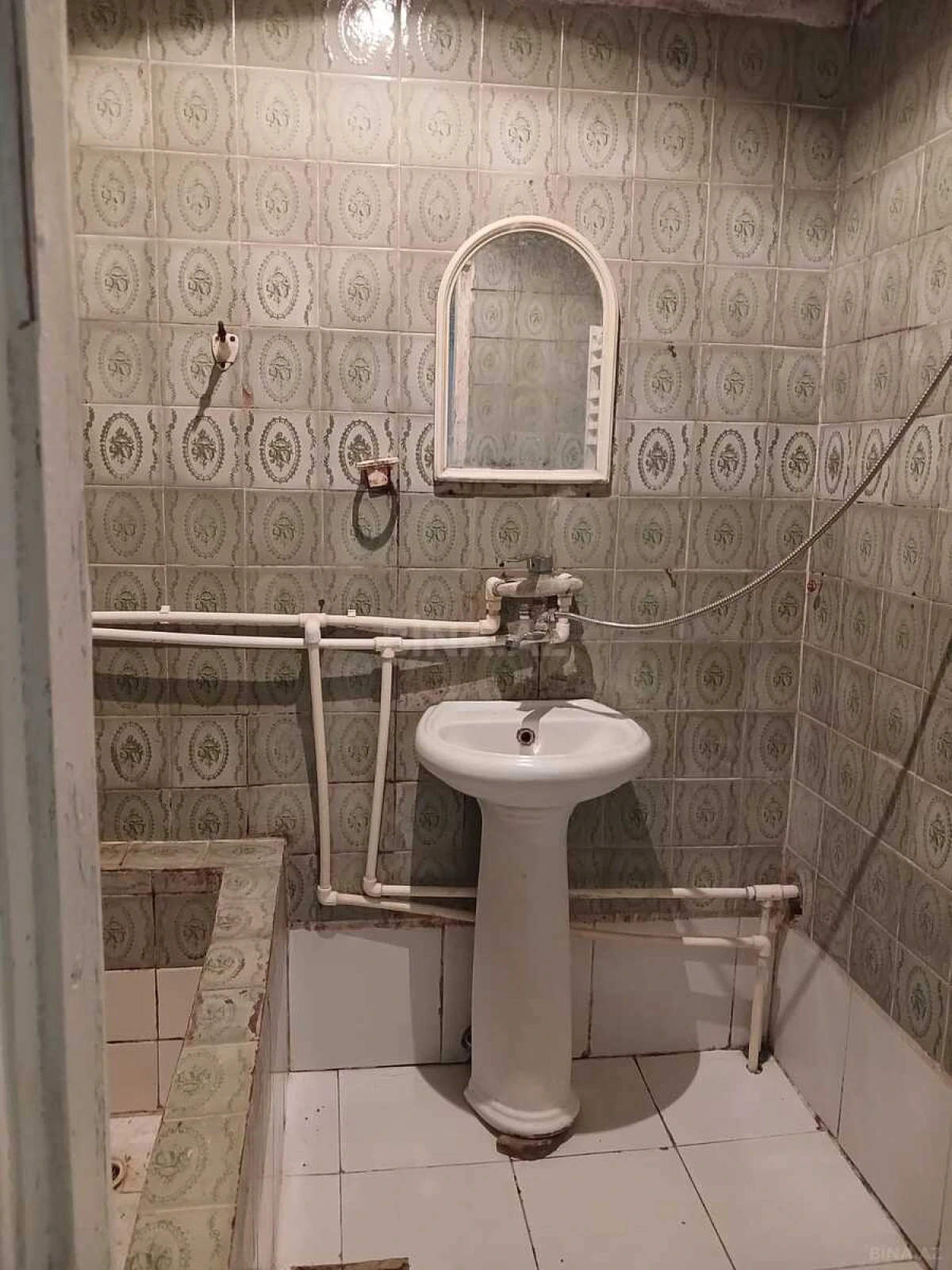 Kirayə verilir 2 otaqlı mənzil 60 m²