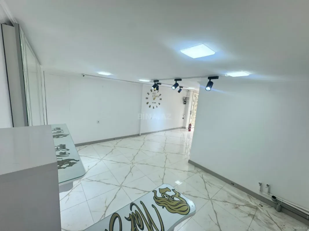 Satılır obyekt 65 m²