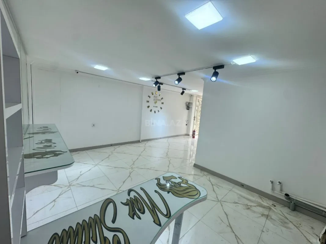 Satılır obyekt 65 m²