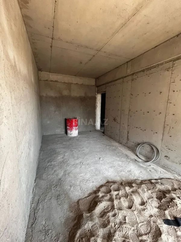 Satılır 1 otaqlı mənzil 57 m²