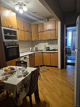 Kirayə verilir 3 otaqlı mənzil 110 m²