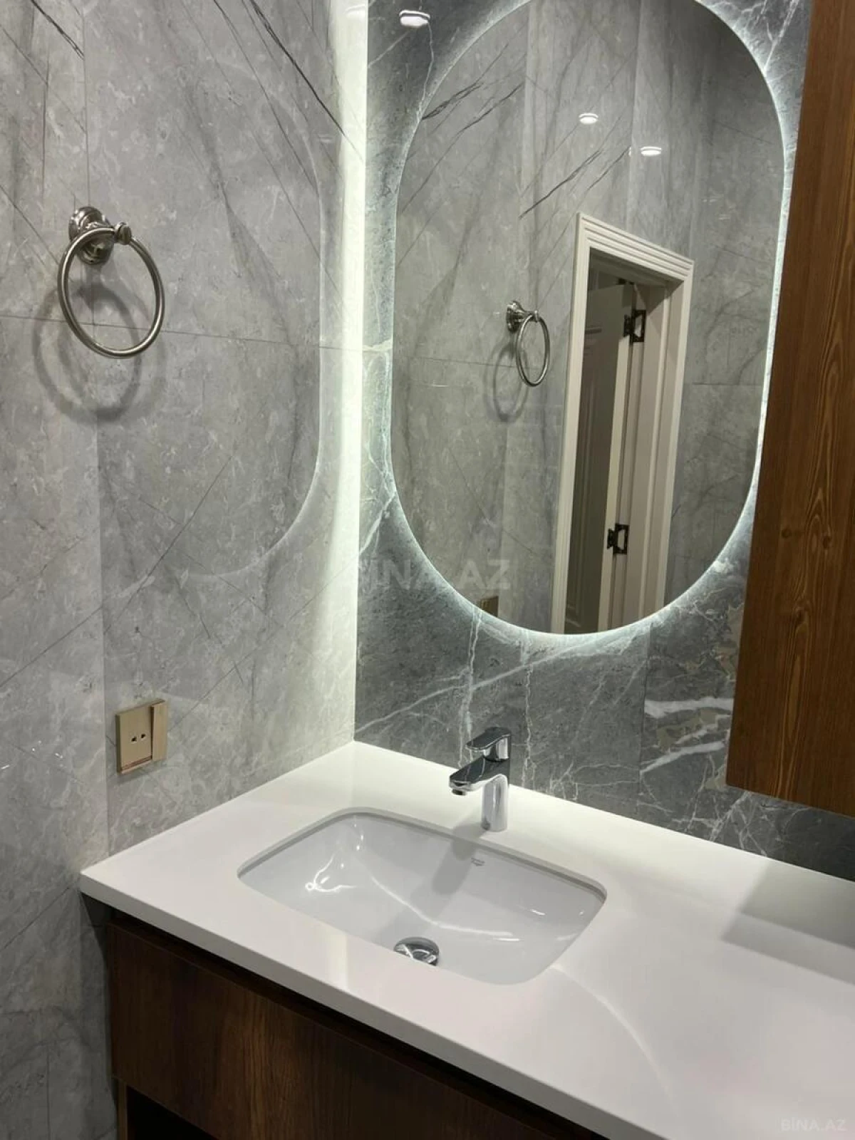 Kirayə verilir 3 otaqlı mənzil 94 m²