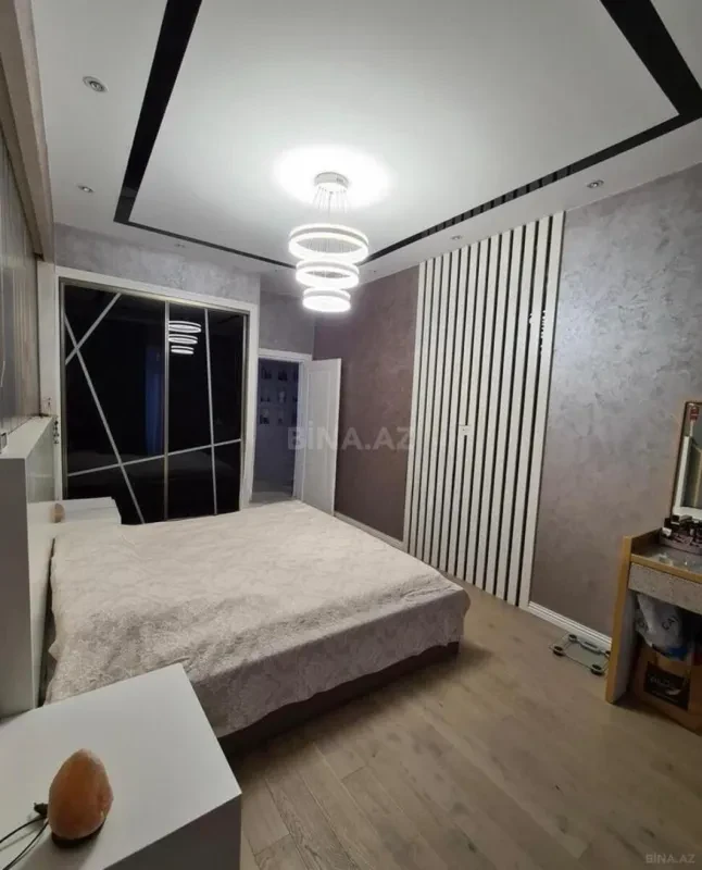Satılır 3 otaqlı mənzil 120 m²