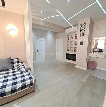 Satılır 3 otaqlı mənzil 120 m²