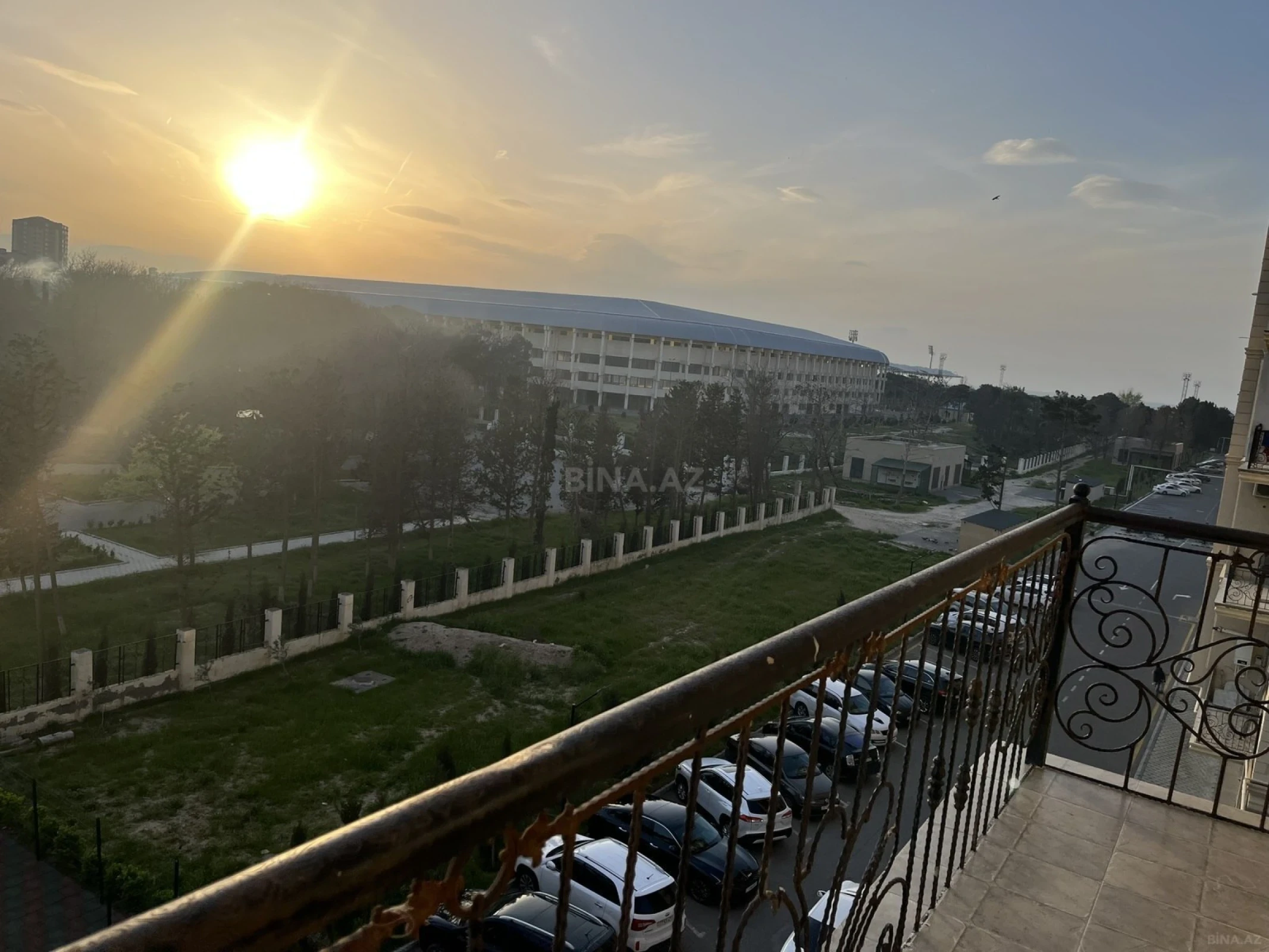 Satılır 3 otaqlı mənzil 99 m²