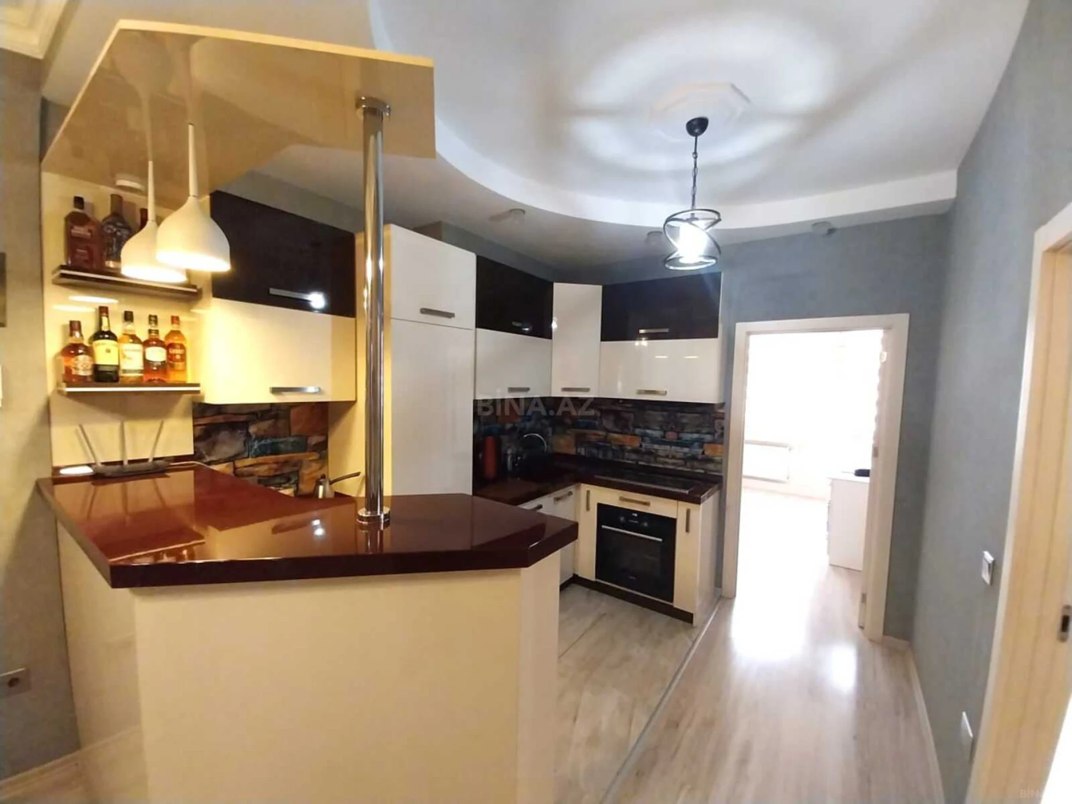 Satılır 3 otaqlı mənzil 102 m²