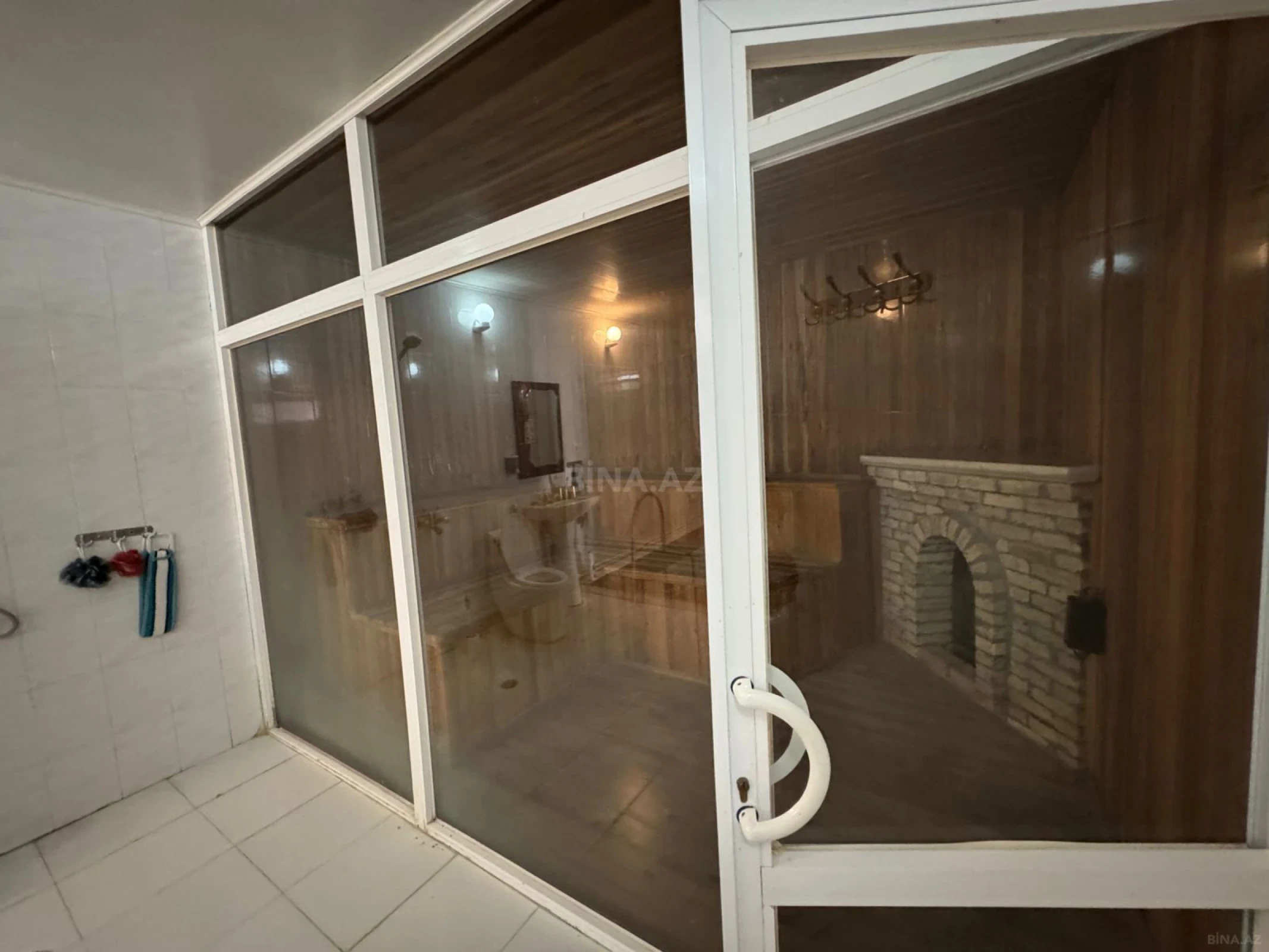 Satılır 6 otaqlı həyət evi 220 m²