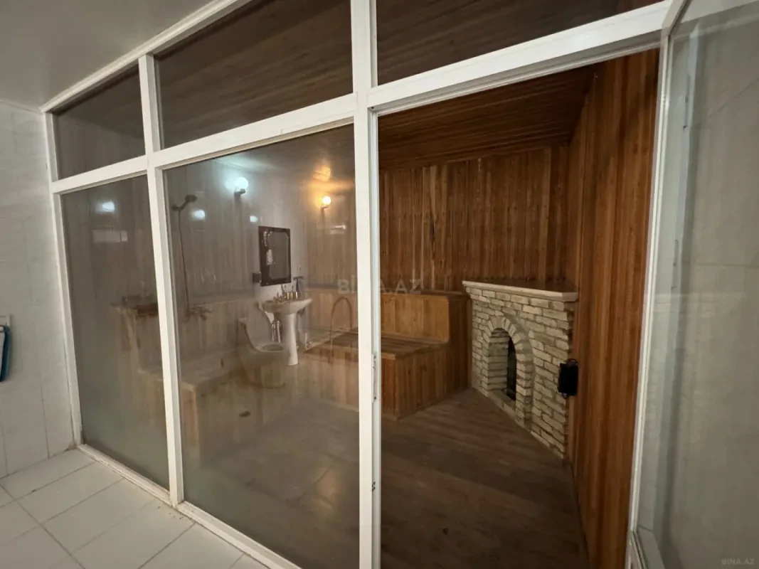 Satılır 6 otaqlı həyət evi 220 m²