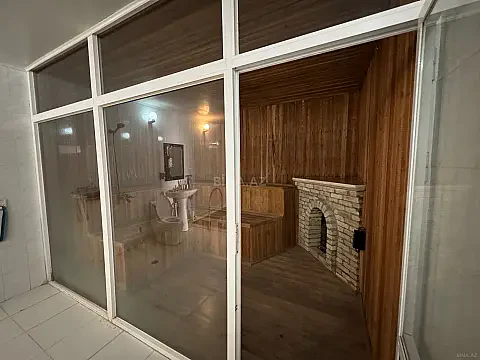 Satılır 6 otaqlı həyət evi 220 m²