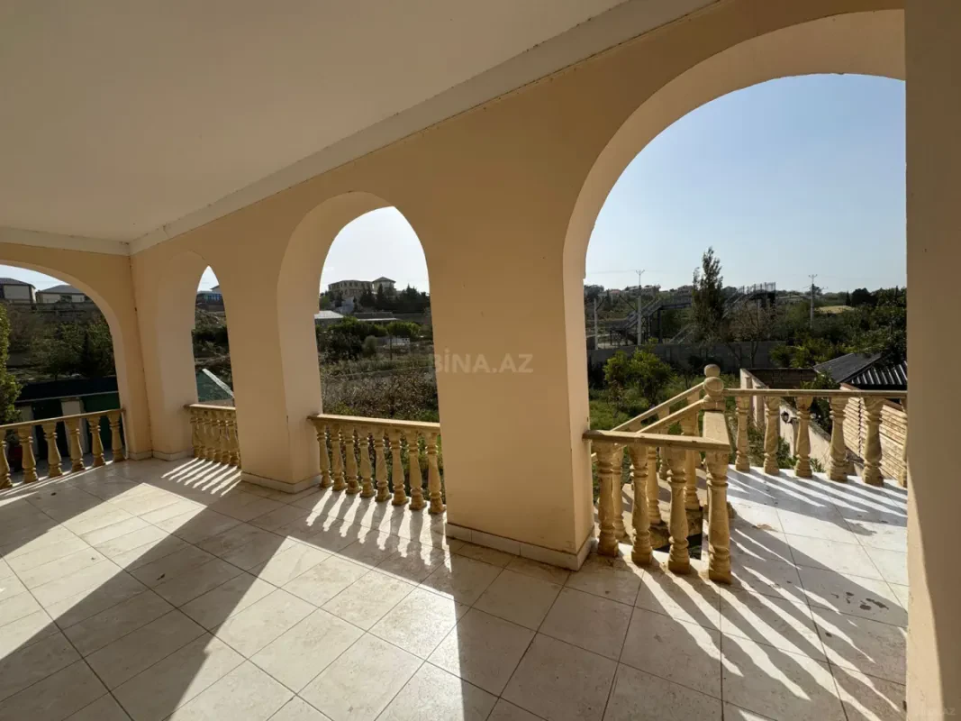 Satılır 6 otaqlı həyət evi 220 m²