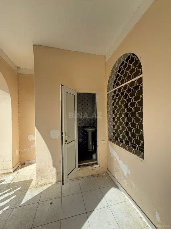 Satılır 6 otaqlı həyət evi 220 m²