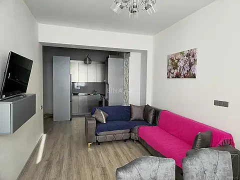 Kirayə verilir 2 otaqlı mənzil 60 m²
