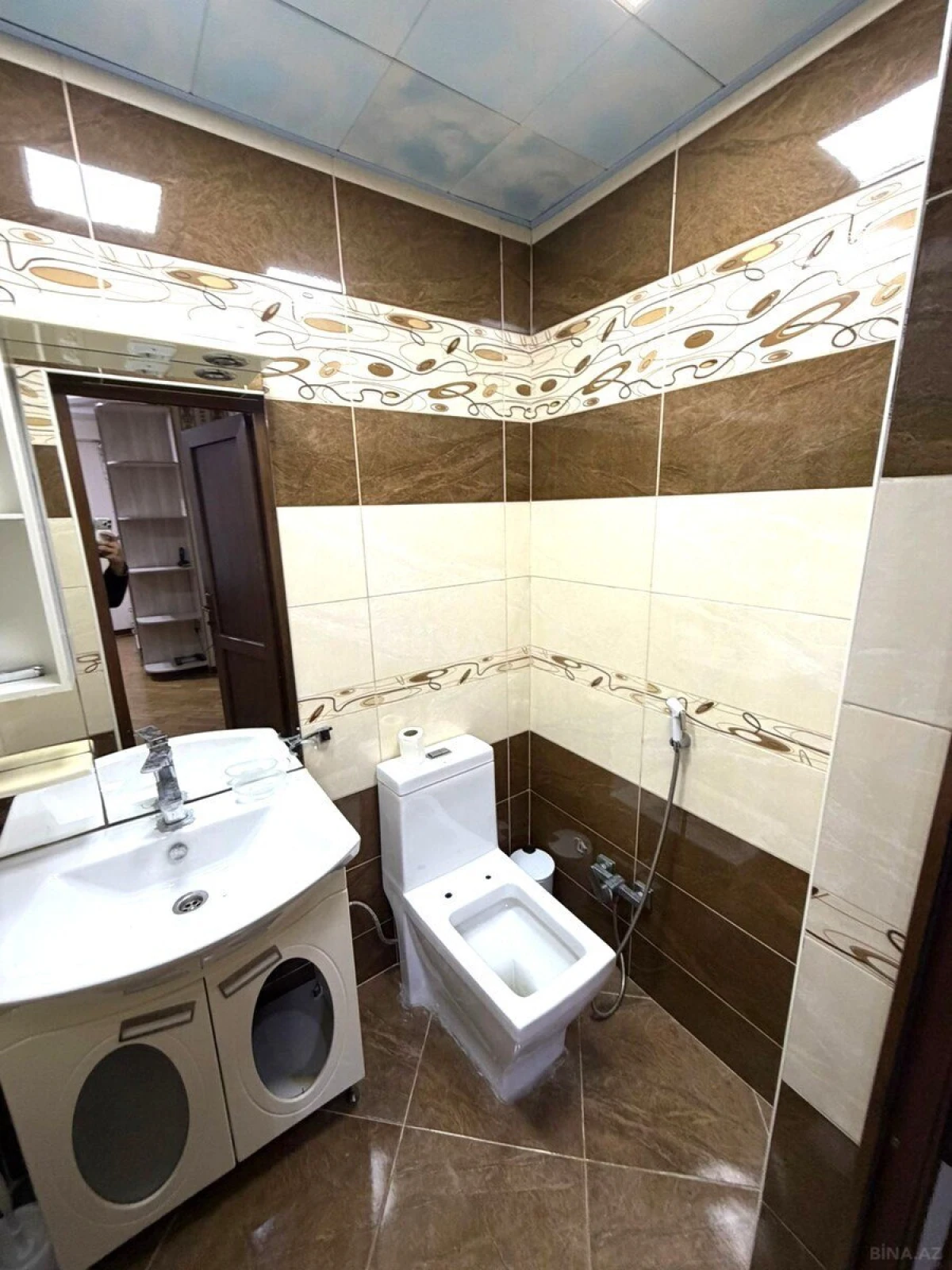 Kirayə verilir 3 otaqlı mənzil 120 m²