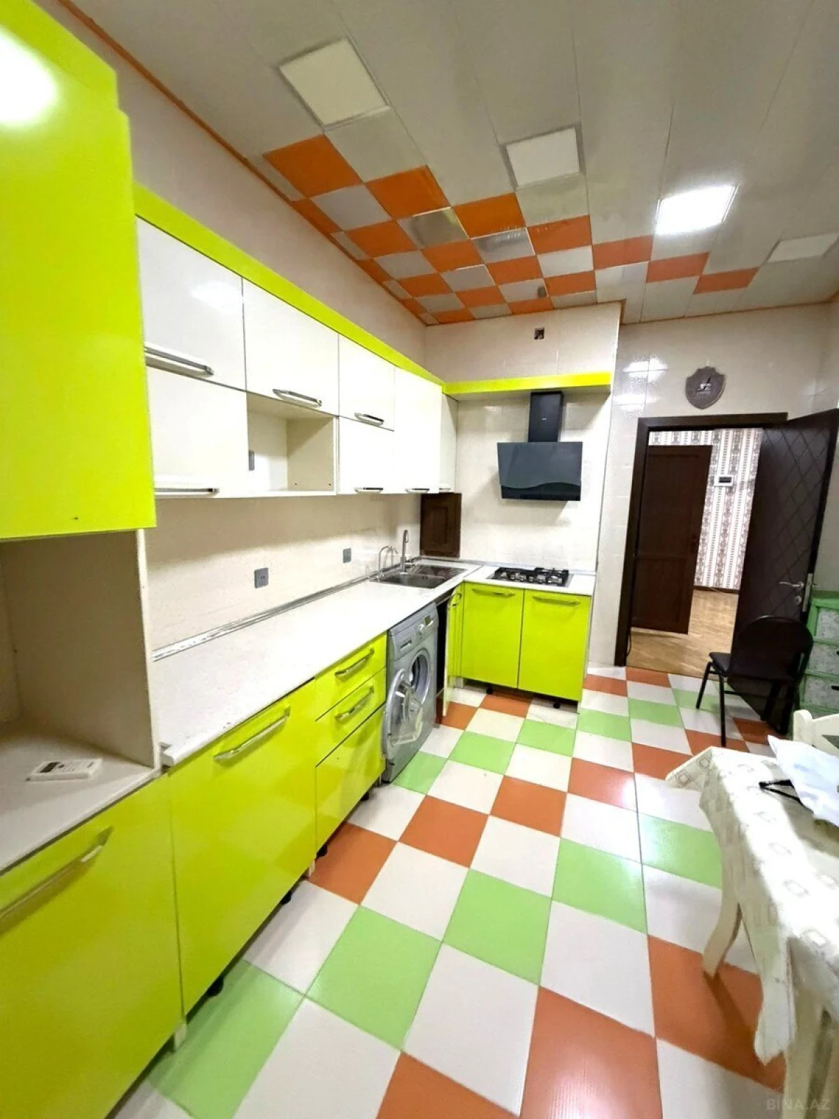 Kirayə verilir 3 otaqlı mənzil 120 m²