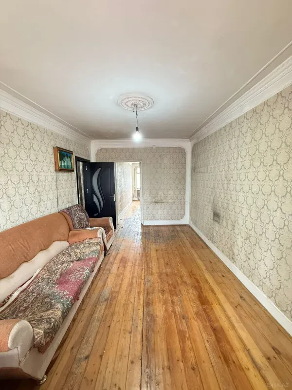 Satılır 2 otaqlı mənzil 50 m²