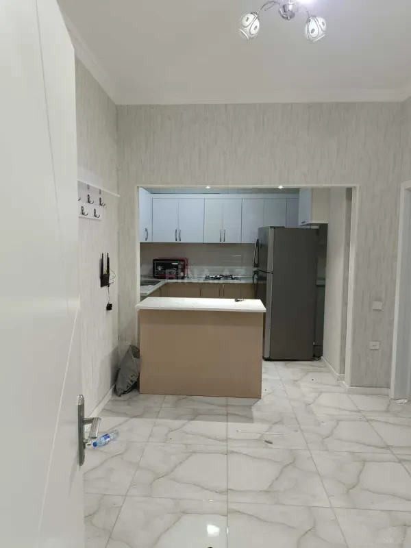 Kirayə verilir 2 otaqlı mənzil 100 m²