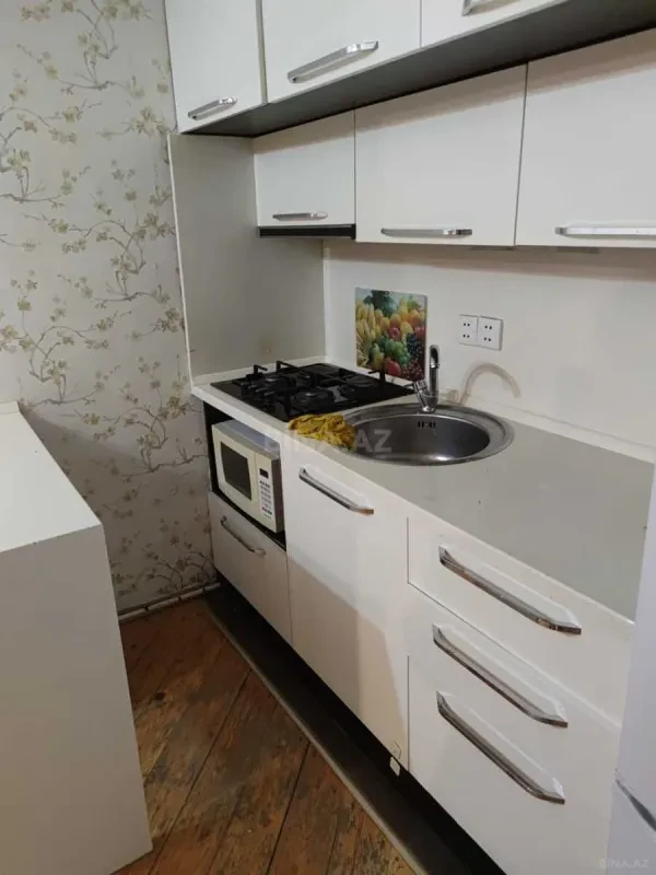 Kirayə verilir 2 otaqlı mənzil 45 m²