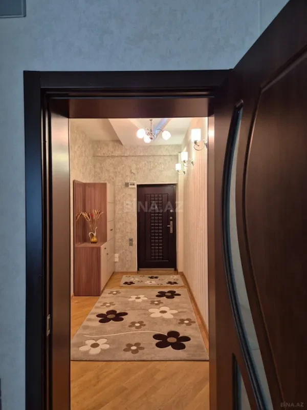 Satılır 2 otaqlı mənzil 80 m²