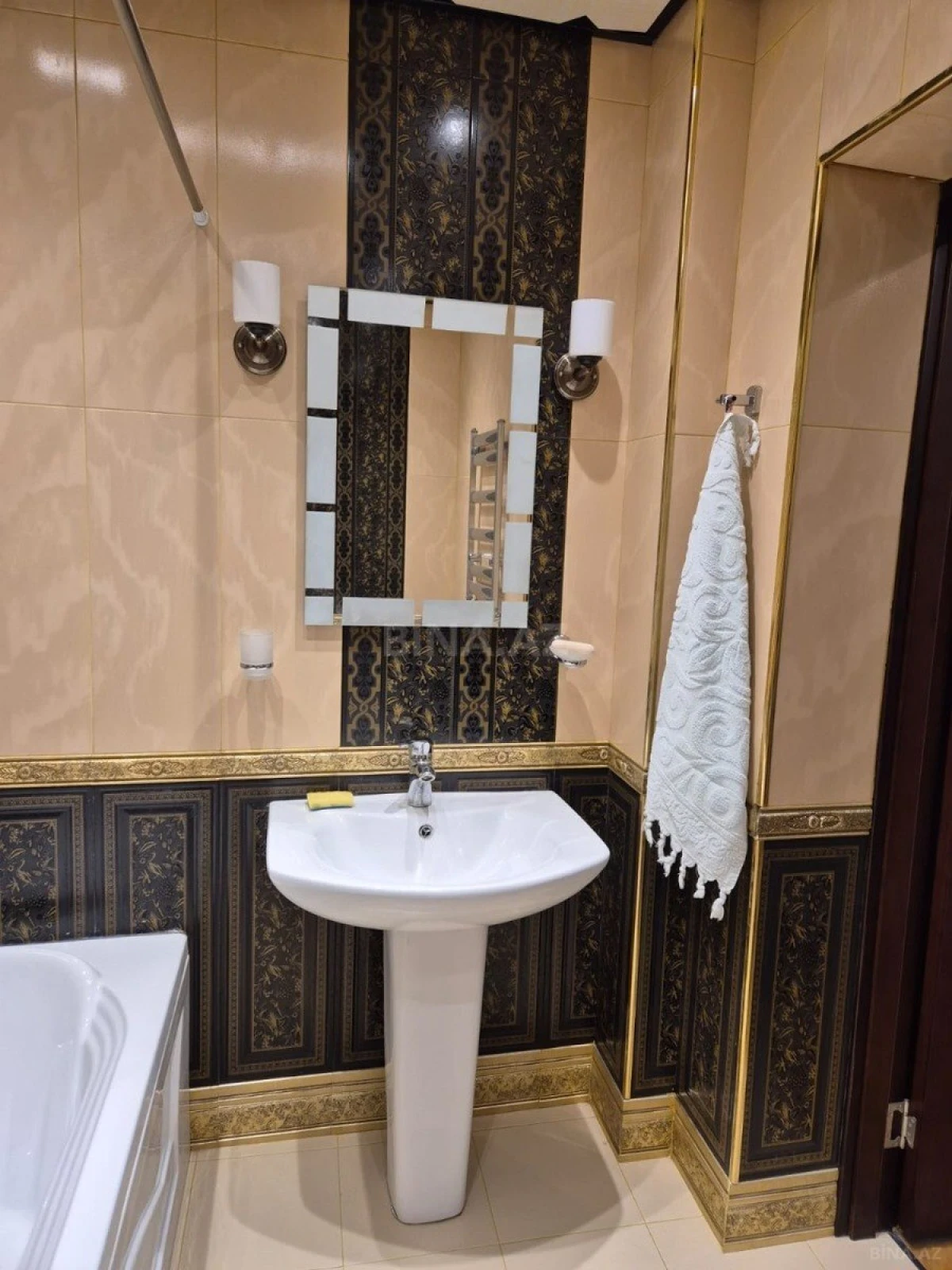 Satılır 2 otaqlı mənzil 80 m²