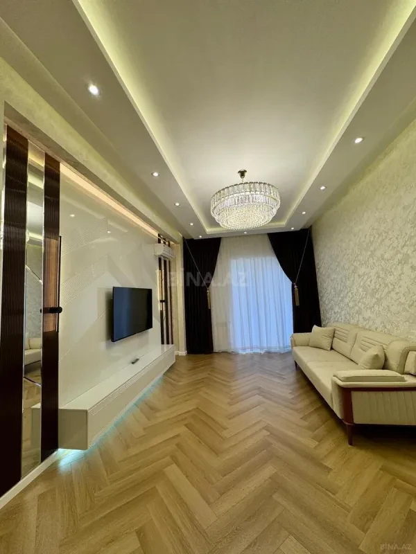 Satılır 3 otaqlı mənzil 107 m²