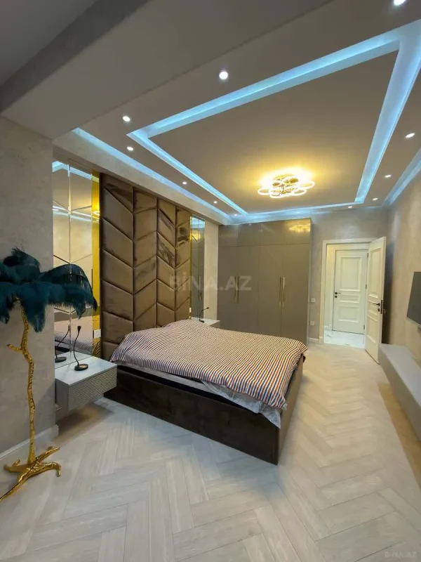 Satılır 3 otaqlı mənzil 125 m²