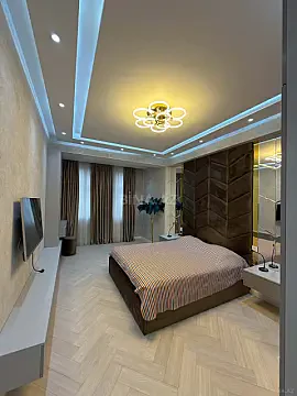 Satılır 3 otaqlı mənzil 125 m²