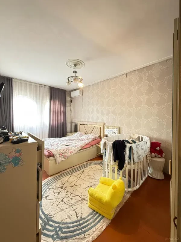 Satılır 3 otaqlı mənzil 95 m²