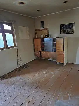 Satılır 4 otaqlı həyət evi 1500 m²