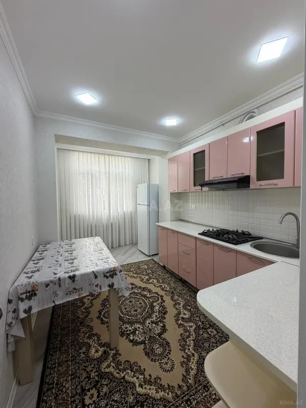 Kirayə verilir 2 otaqlı mənzil 60 m²