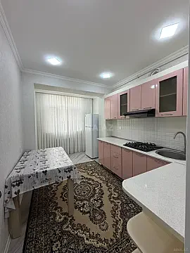 Kirayə verilir 2 otaqlı mənzil 60 m²