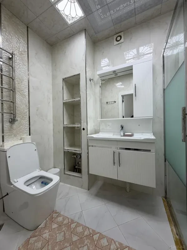 Kirayə verilir 2 otaqlı mənzil 60 m²