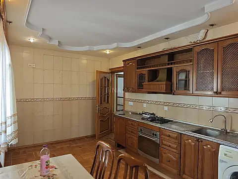Kirayə verilir 3 otaqlı mənzil 100 m²