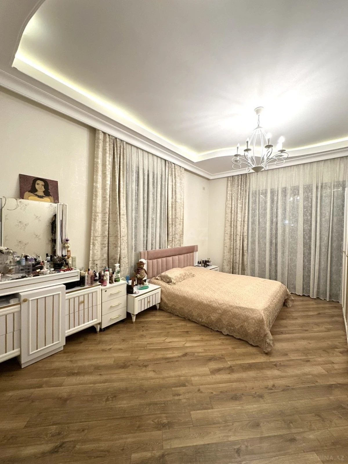 Satılır 6 otaqlı həyət evi 500 m²