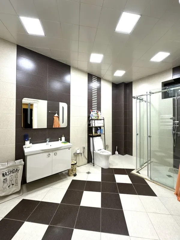 Satılır 6 otaqlı həyət evi 500 m²