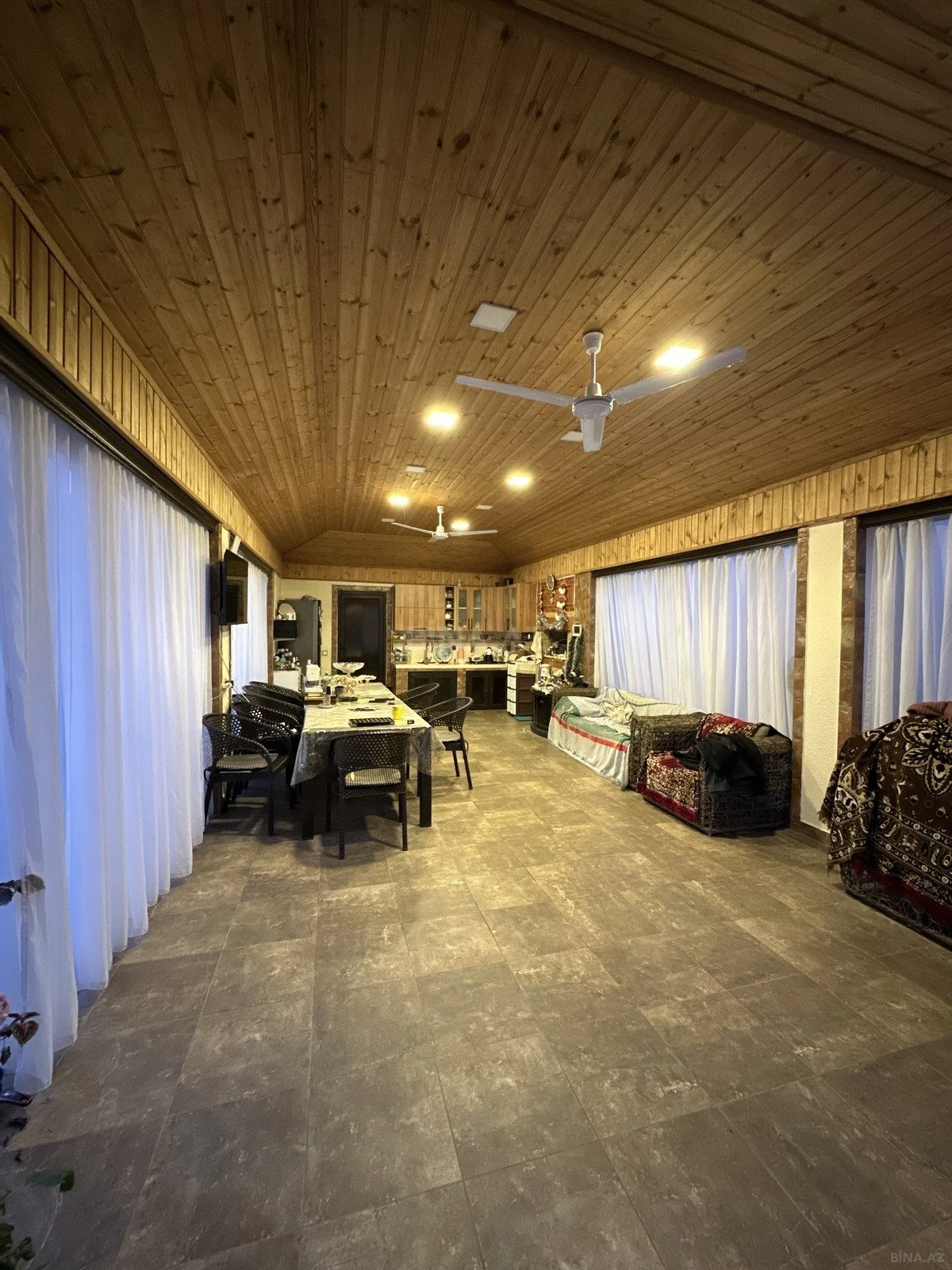 Satılır 6 otaqlı həyət evi 500 m²