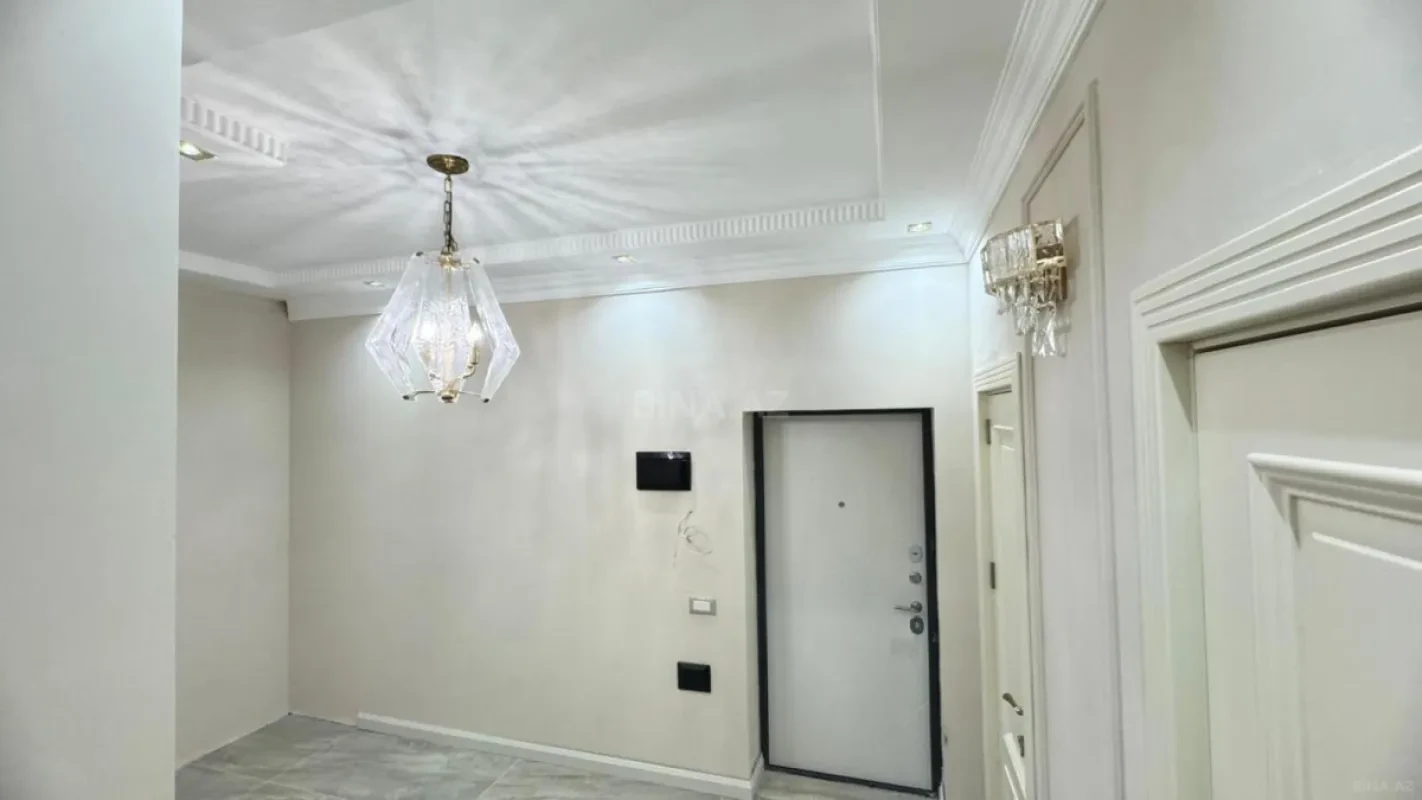 Satılır 2 otaqlı mənzil 65 m²