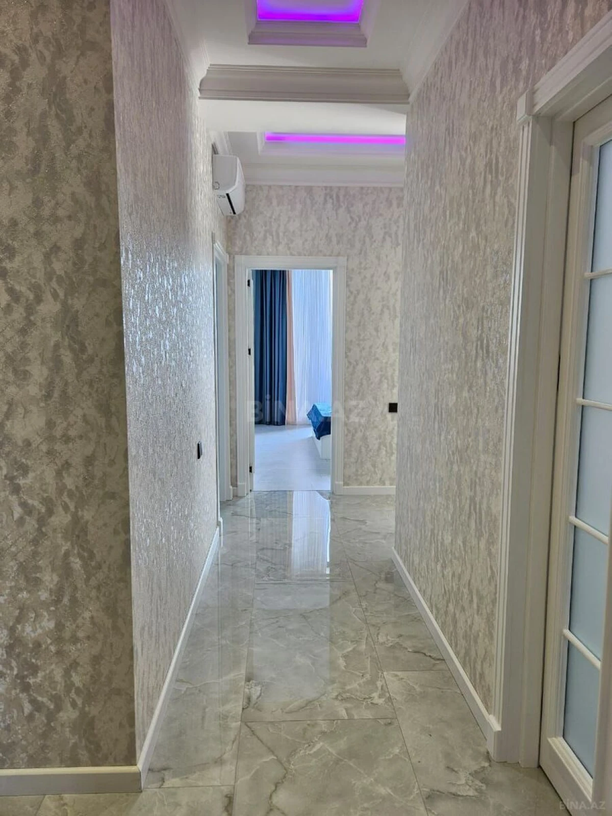 Kirayə verilir 3 otaqlı mənzil 113 m²
