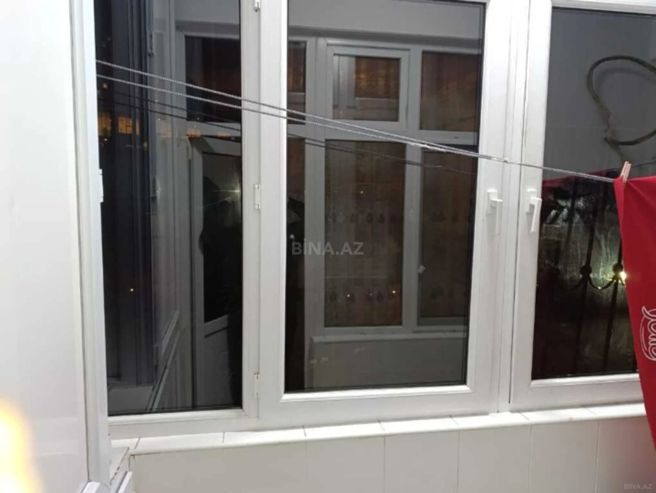 Satılır 3 otaqlı mənzil 137 m²