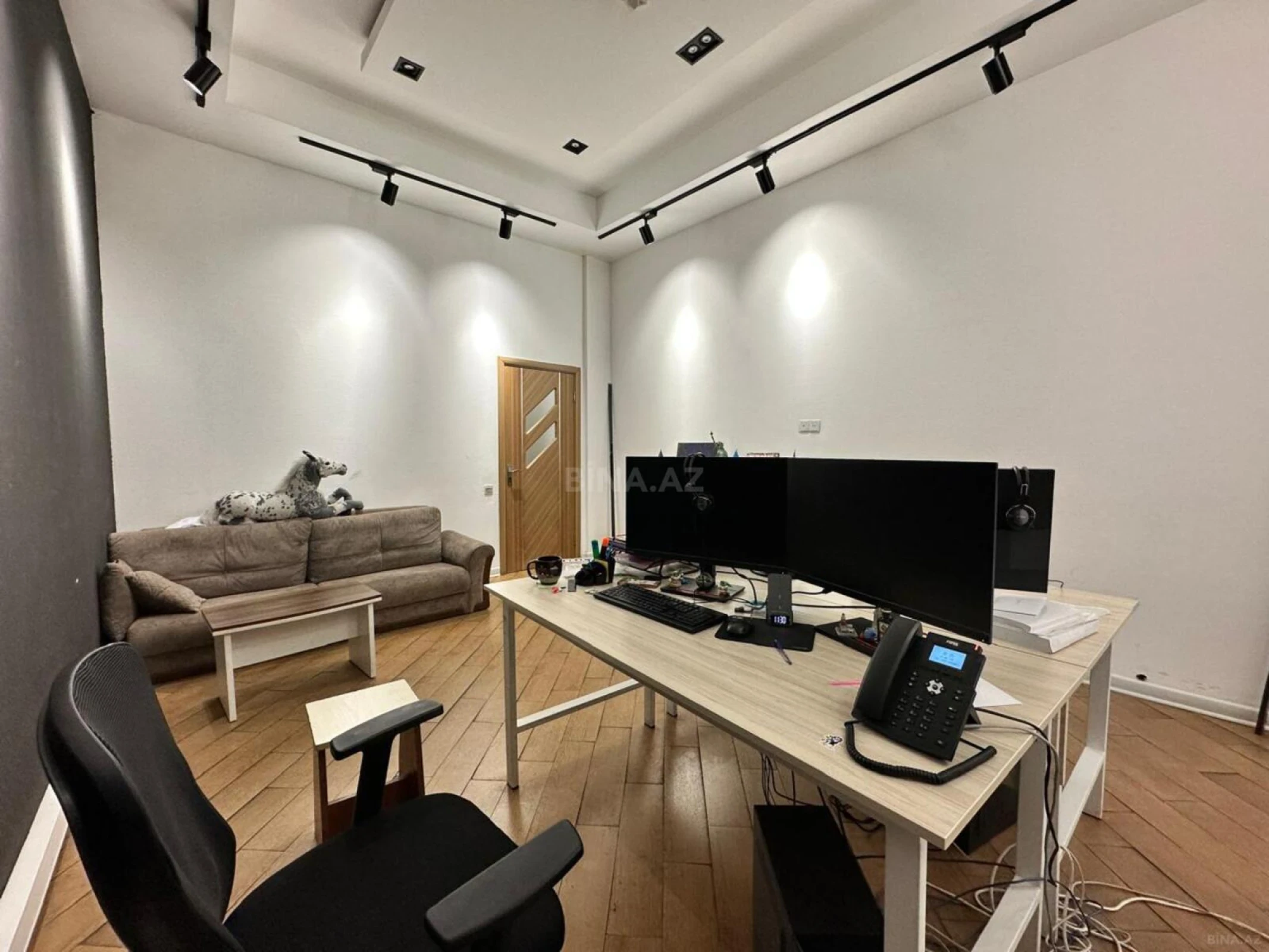Kirayə verilir 3 otaqlı ofis 100 m²