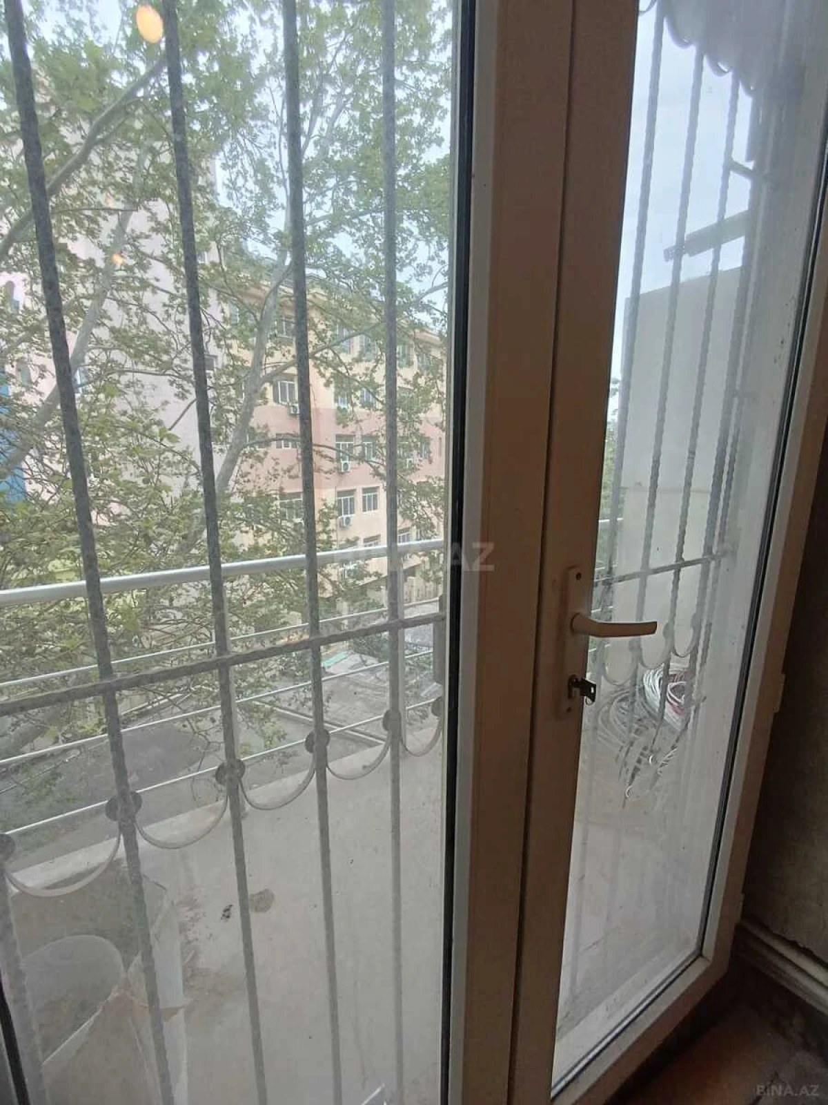 Satılır 1 otaqlı mənzil 40 m²